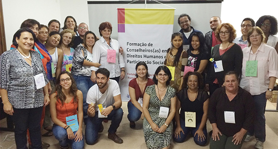 A educação para os direitos humanos na perspectiva da justiça é exatamente aquela educação que desperta os dominados para a necessidade da briga. Paulo Freire Dia 14 de abril de [&hellip;]